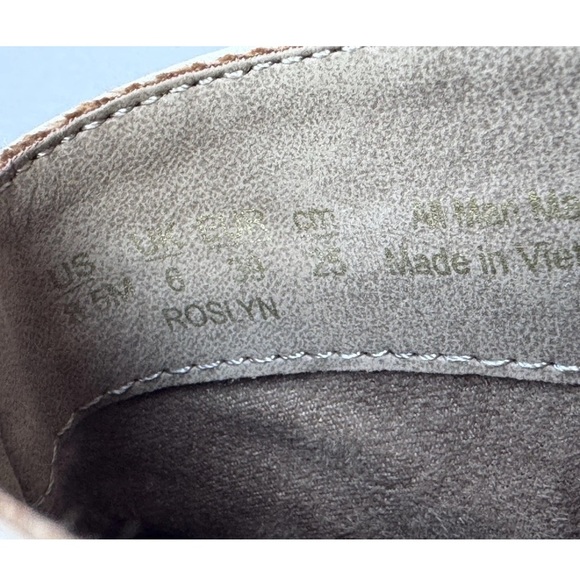 Zodiac ‘Roslyn’ Western Cowgirl Ankle Bootie Cream Heel Boots Shoes 8.5 * Flaws - Picture 11 of 11